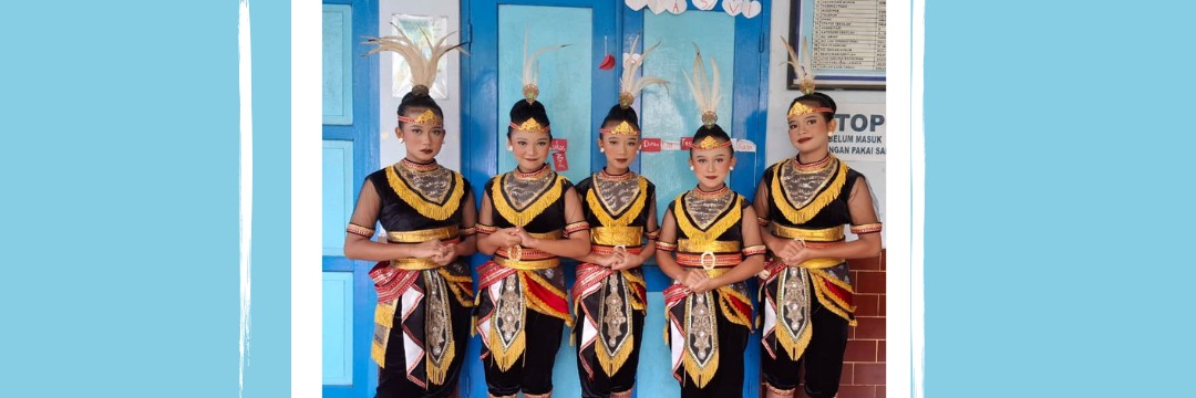 Juara 2 Lomba Tari Kreasi  Nusantara